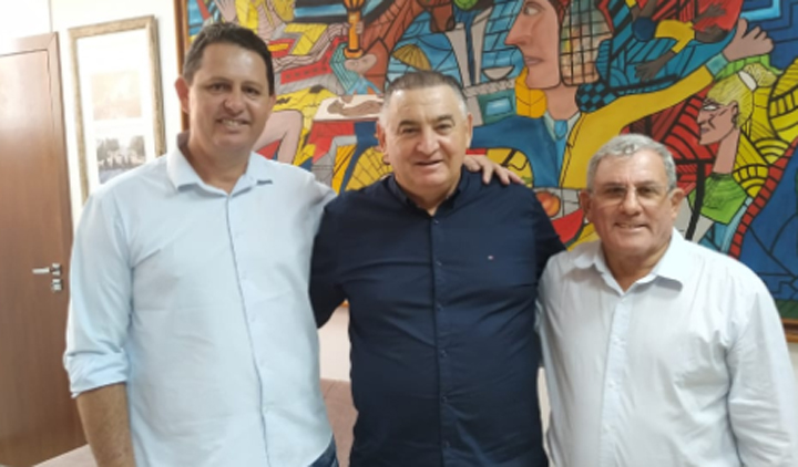 Cristiano e Zetão visitam deputado Nininho