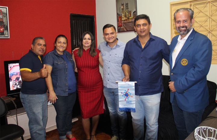 Uasley e Janete se reúnem com Governador do Rotary Club