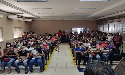 Professores da rede Municipal participam da Sessão Ordinária na Câmara Municipal