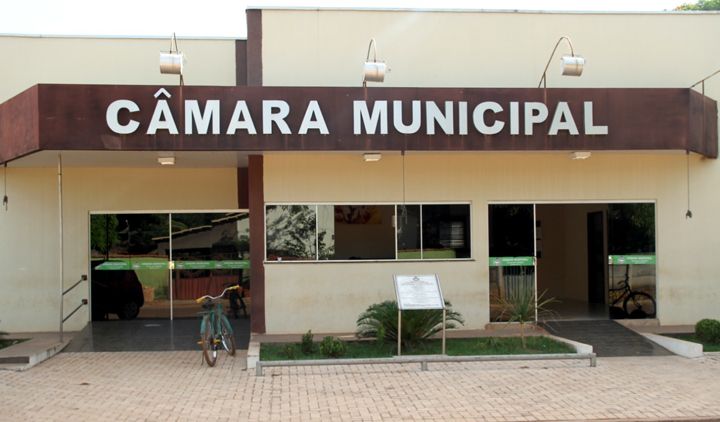 CÂMARA MUNICIPAL APROVA PROJETO QUE ESTIMA RECEITA E FIXA DESPESAS EM CONFRESA